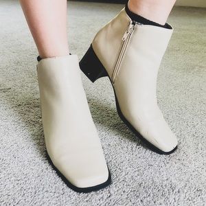 White Mountain | Light Cream Boots | Size 8